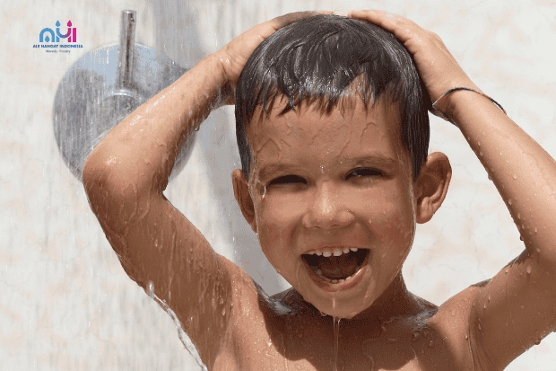 Dukungan mandi air hangat terhadap kesehatan anak
